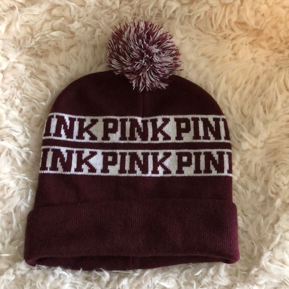❗️Maroon Victoria’s Secret PINK Beanie ❗️